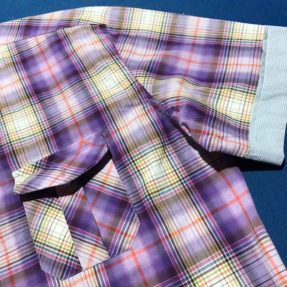 Geometric Plaid Short-Sleeve Button-Down - Picture 3 of 4